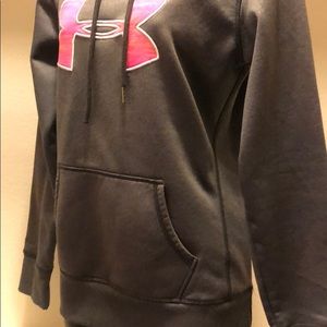 Under Armour Sweaters - Under Armour sweatshirt Under Armour Sweaters - Under Armour sweatshirt